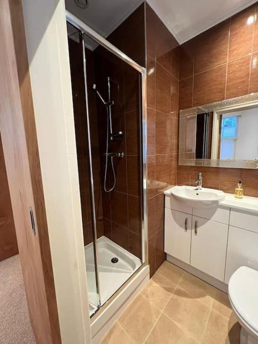 Superb 2Bed/2Bath Flat Waterloo London 아파트 외부 사진